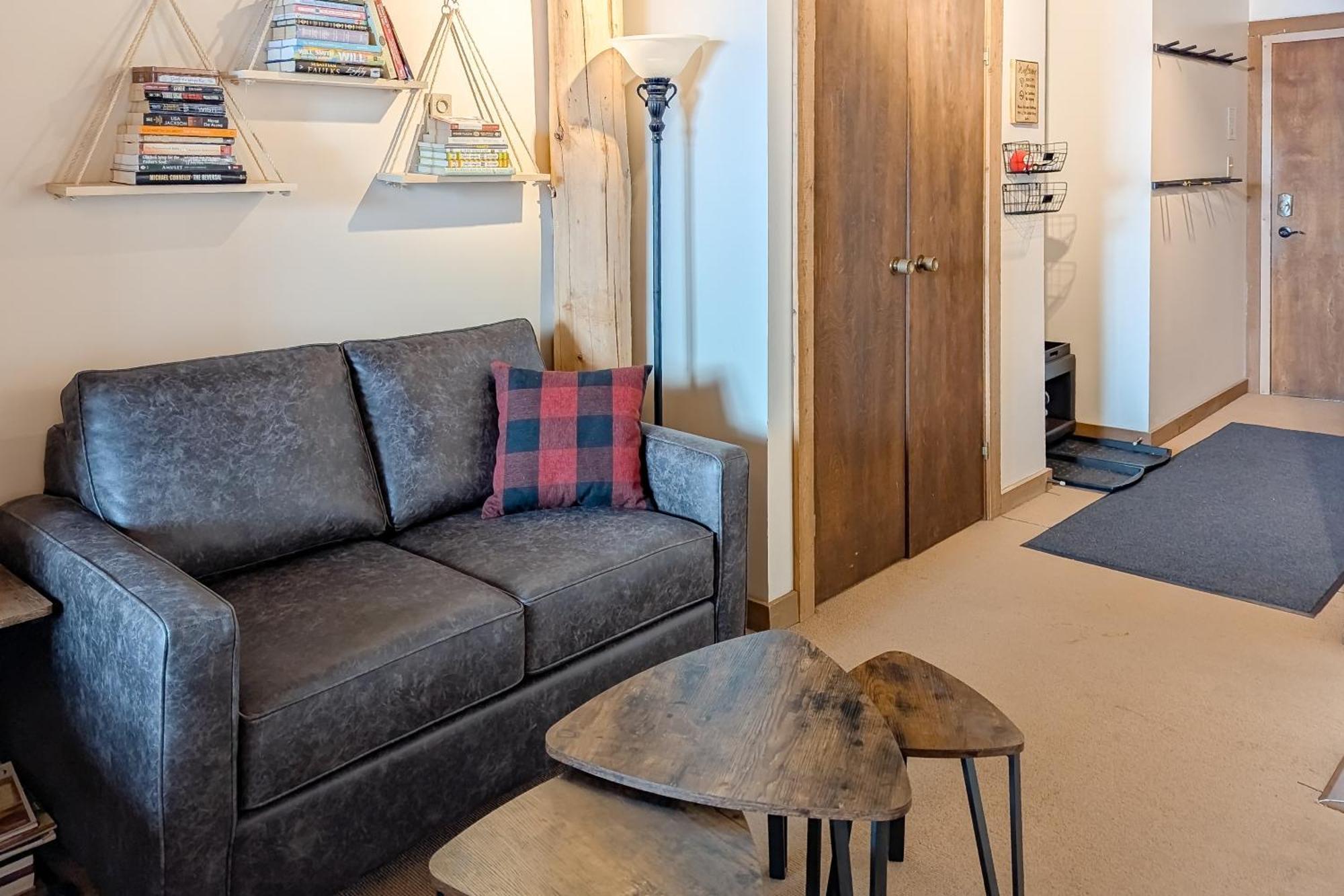 Moguls 813 Hotel Big White Ski Resort ภายนอก รูปภาพ